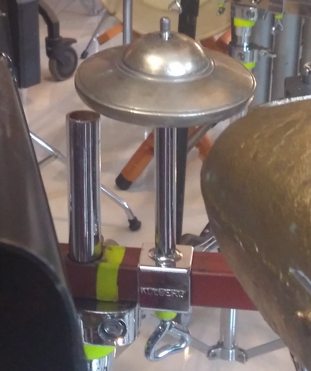 finger cymbal on Kolberg crotale stand